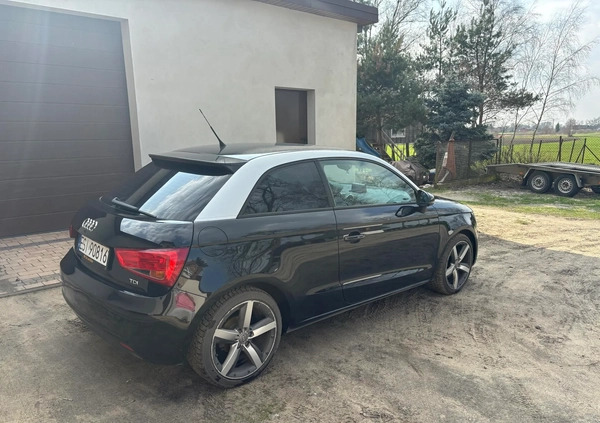 Audi A1 cena 24000 przebieg: 240000, rok produkcji 2011 z Tczew małe 46